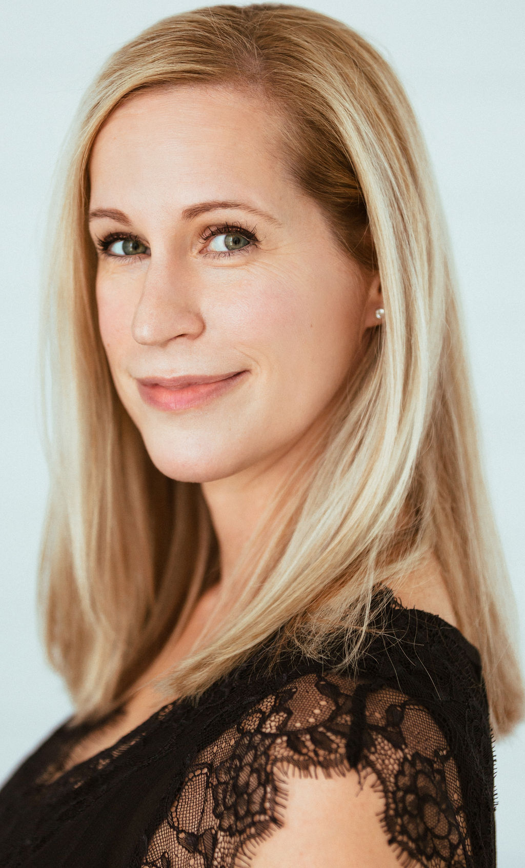 Professional Voice Actor Heather Dietz
